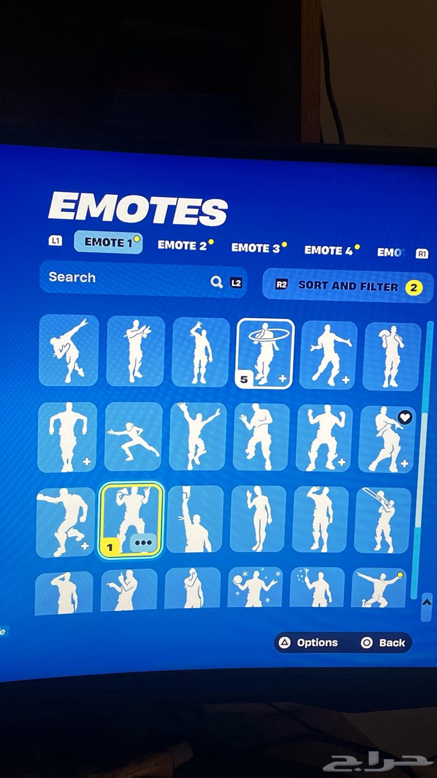 حساب فورت نايت من السيزون الثالث في باتل باس كامل حق 4 و 563398382577411111