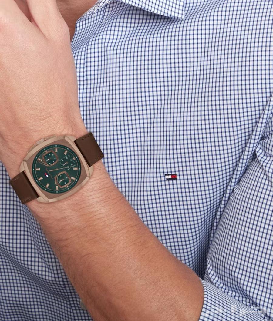 A men's watch from TOMMY HILFIGER63399663775746113