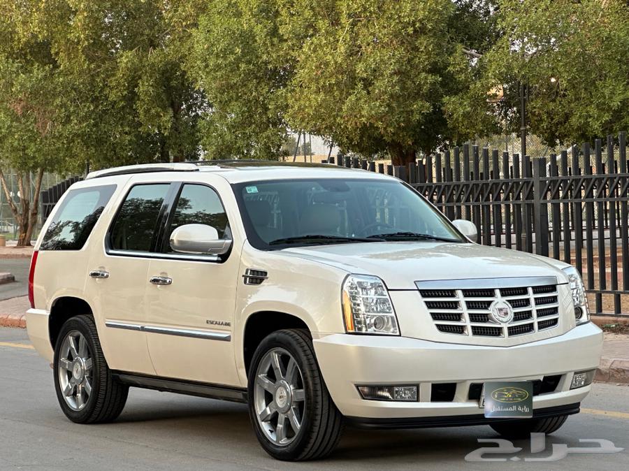 Cadillac Escalade 2012 Saudi Full Model63613444818689111