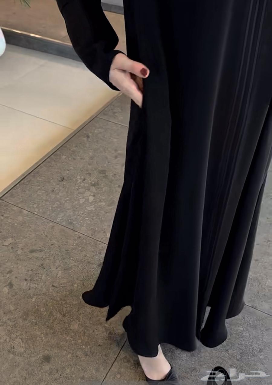 A completely new abaya with a hijab and niqab63379045132547112