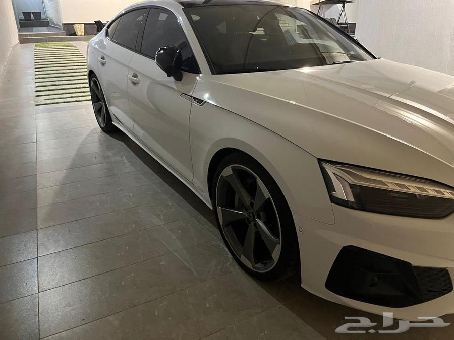 Audi A5 sporty car in agency condition, very clean.63613691312001112