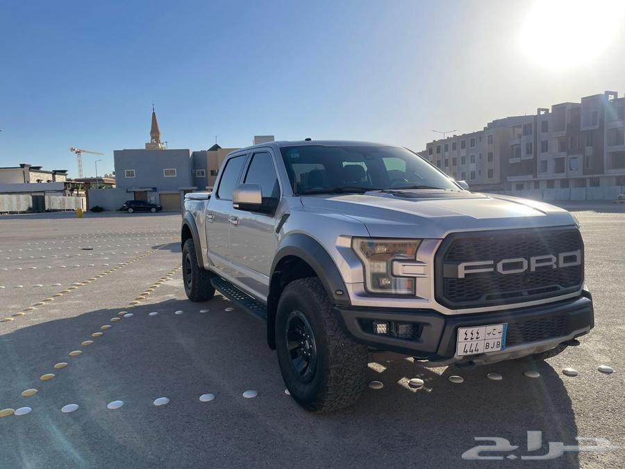 Ford Raptor 150 Model 2017 Odometer 150 thousand63613706679425112