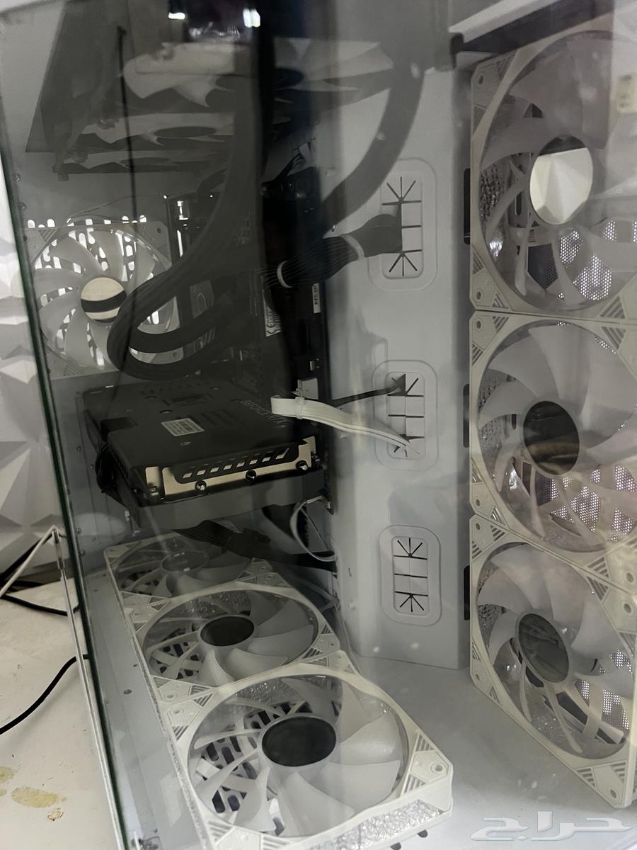 بي سي PC63398353866498112