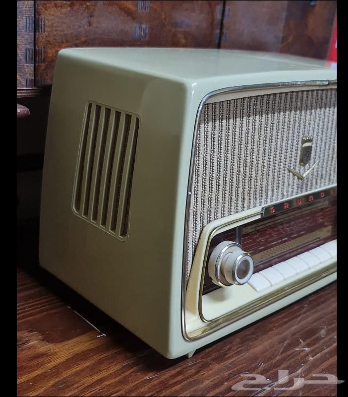 Radio63399641168385112