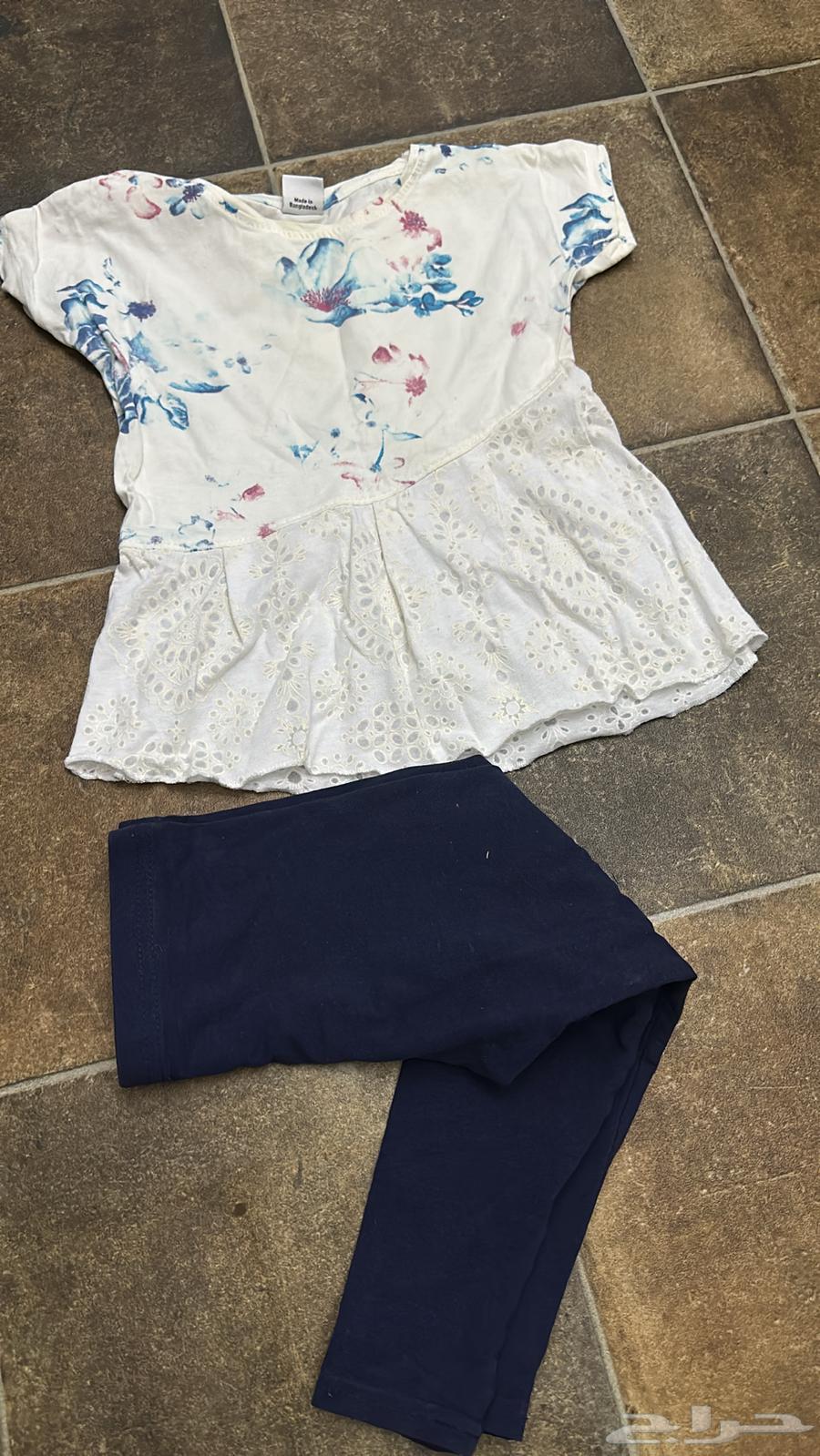 Girls' clean clothes from Xi'an, two years old, I sell them wholesale for 100.63375798674305113