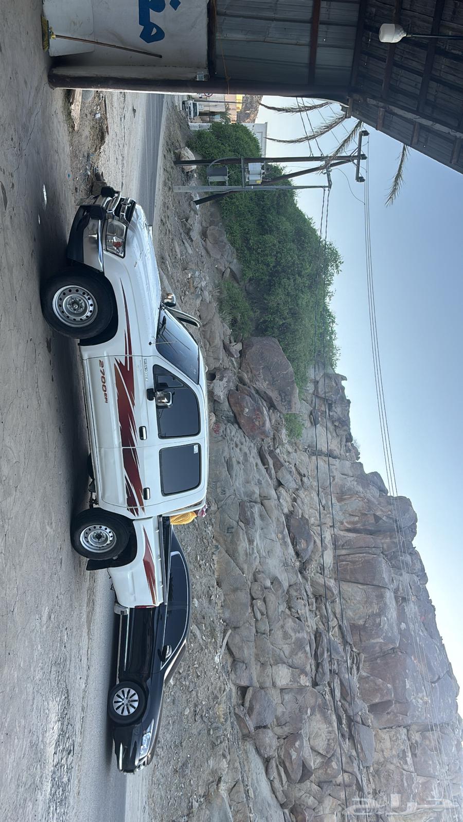 HiLux 200463613716683777112