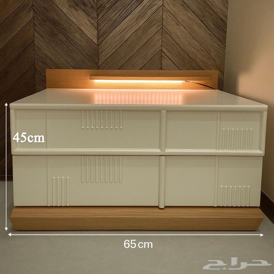 طقم تسريحة أدراج كومدينتين كرسي استرخاء من سكاي سلك63376071339905112