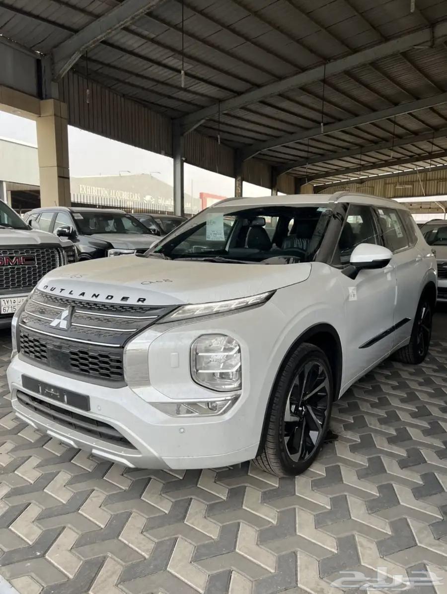 متسوبيشي اوتلاندر 2025 بريميوم العيسائي بالنقد والتقسيط63613948313603112