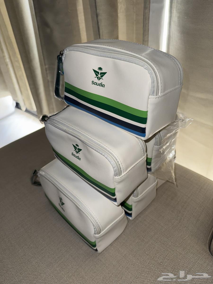 Business class bags with Saudi Airlines with all their belongings633751811877141122