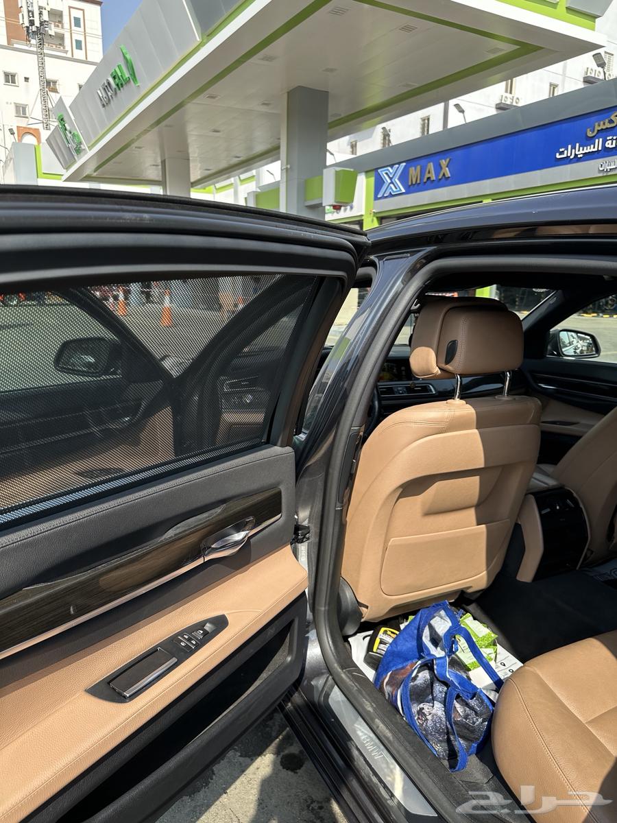 BMW 730 201563613970081409113