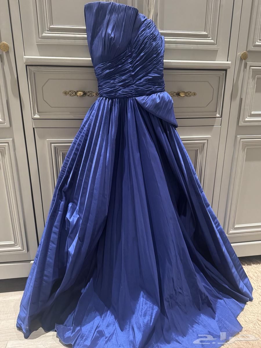 A new wedding dress worn only one day633764736343051129