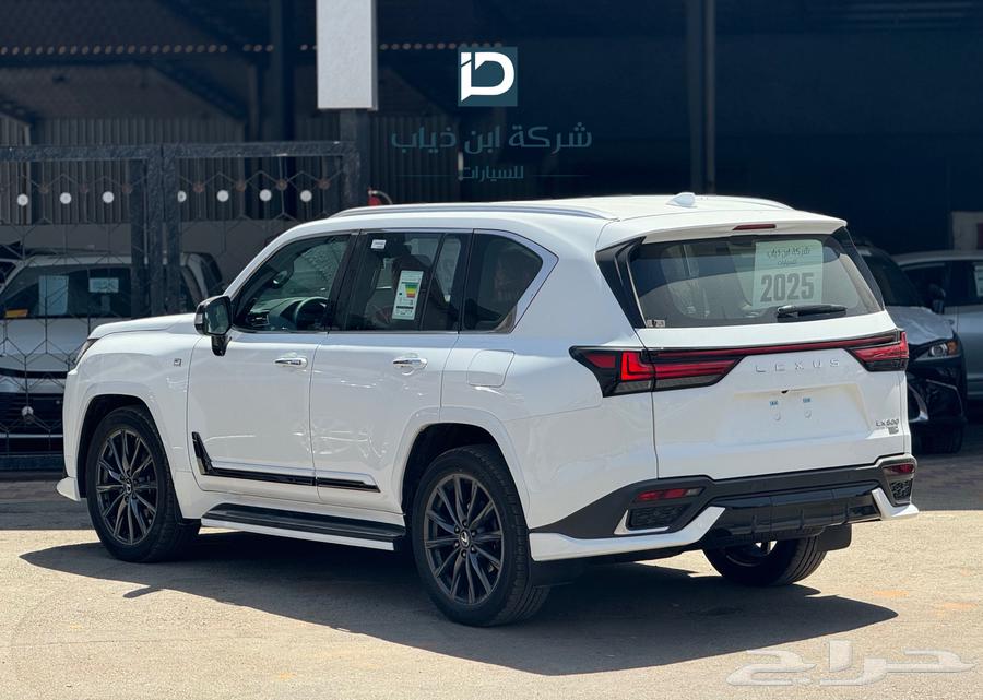 لكزس LX600 فئة F سبورت حصري لدى شركة إبن ذياب للسيارات63613935654145111
