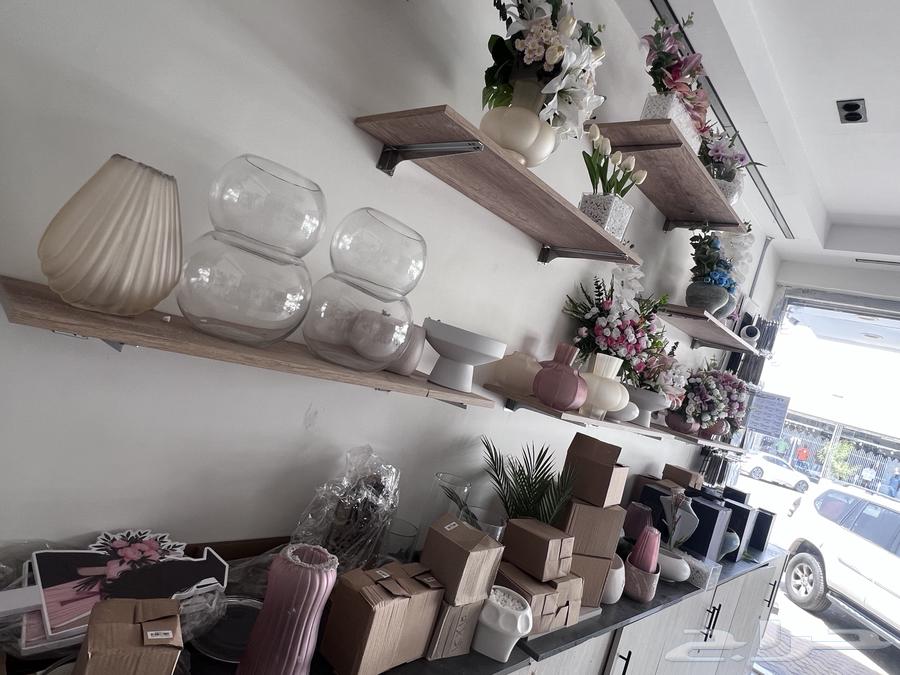 Items for sale, gift shop63374896867970112