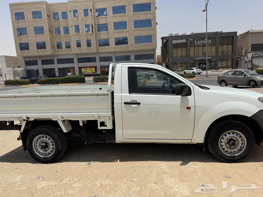 Isuzu Pickup 202463613940899714111