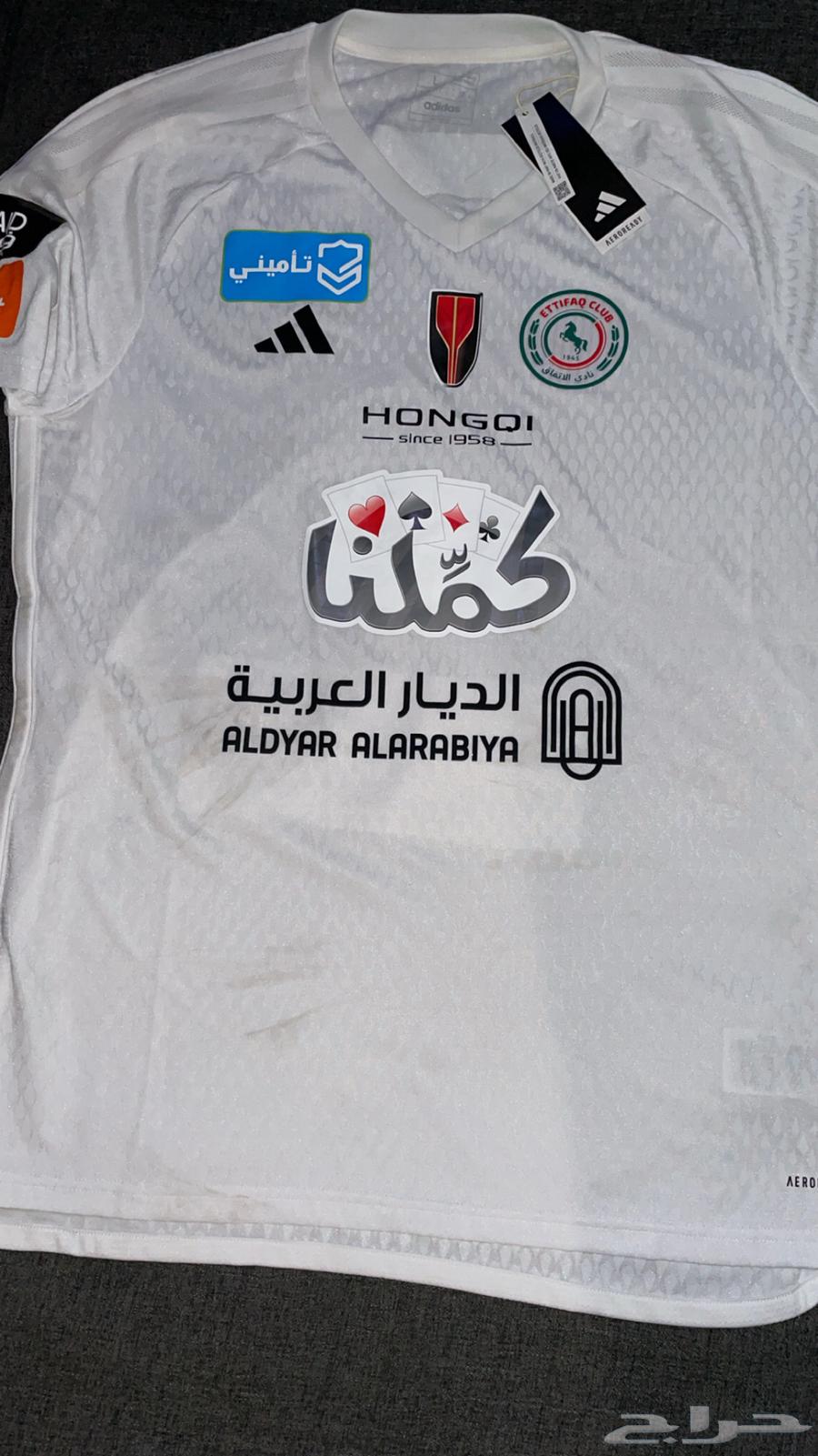 تيشيرت نادي الاتفاق موسم 2025 من احد اللاعبين63369161809411112