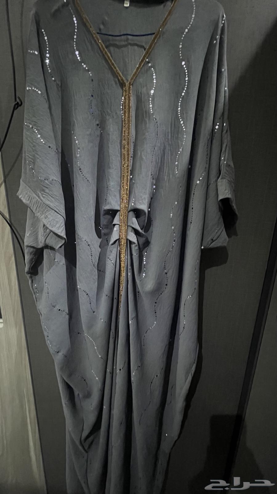 Filtering 3 kaftans, sizes XL and doubles, at 10063370634302337119