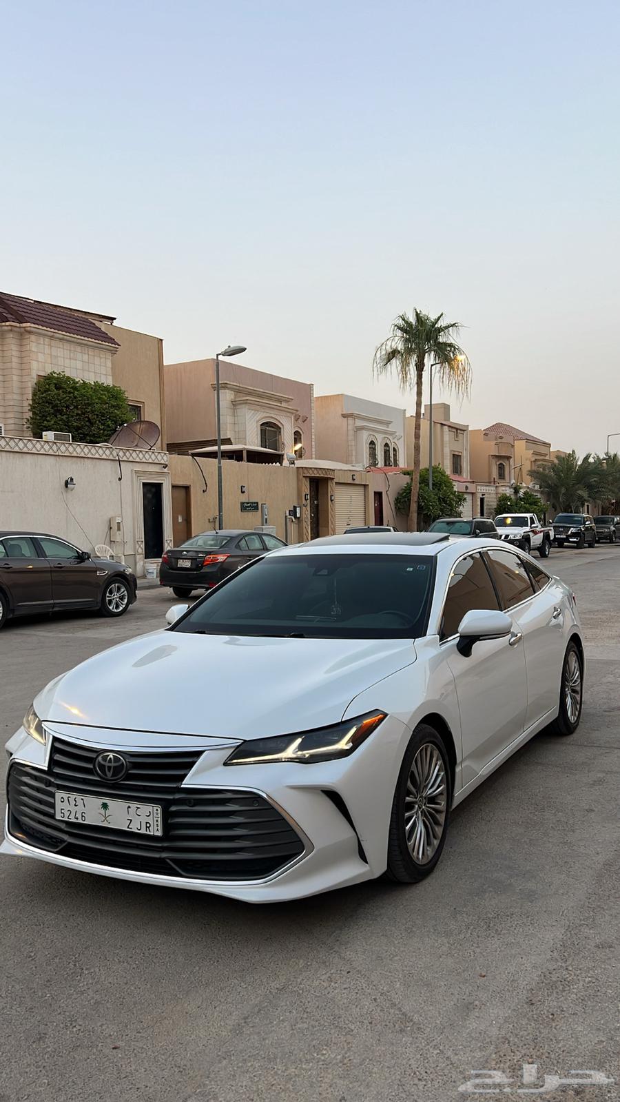 للبيع تويوتا افالون 2020 ممشى 79 الف63614178906499111