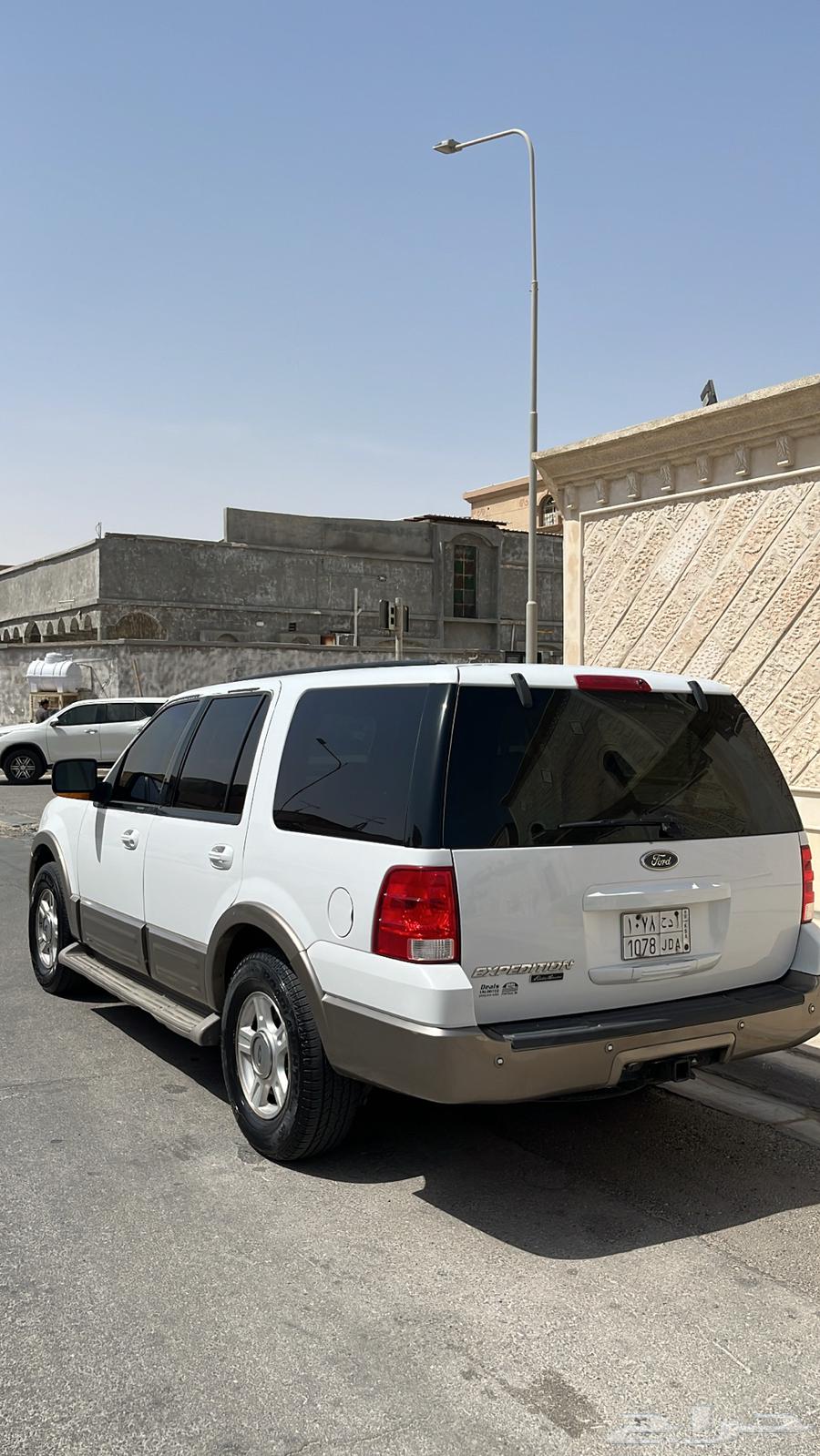 Ford Expedition for Trade with Suitable Exchange63614176820225113