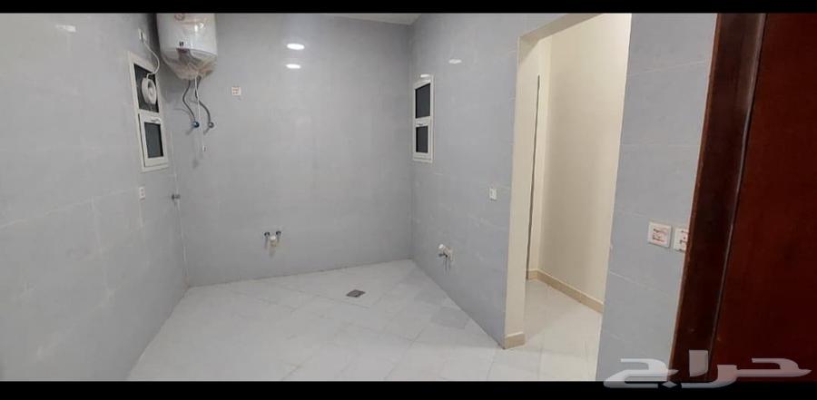 للبيع وحدات ارضيه مع محلق وعلويه بوسط بريده ب350 الف فقط63369302546690114