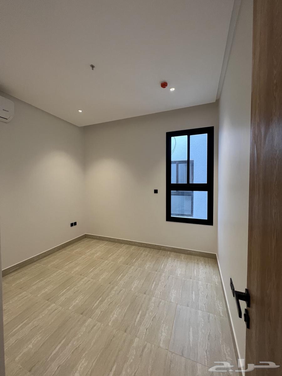 شقة جديدة فاخرة للإيجار بالرياض63369303639555114