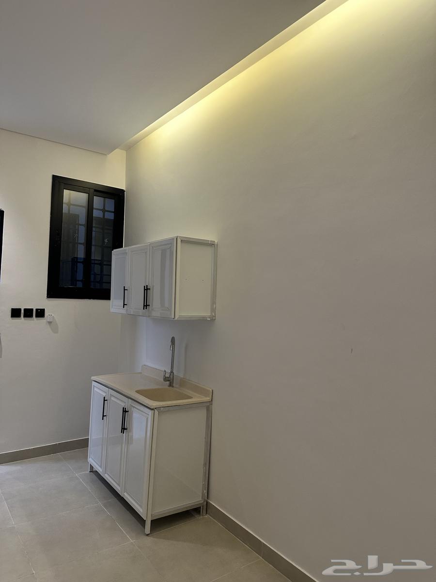 غرف عزاب 1400 ايجار شهري مؤثث شمال الرياض63371065696001114