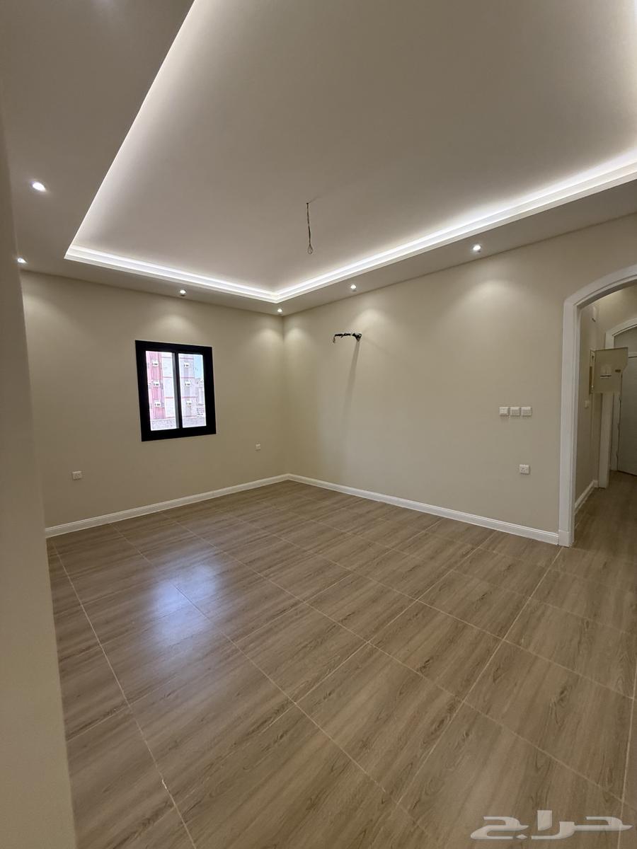 شقق تمليك ف ولي العهد 1 داخل الحد من 4 غرف فاخره63369245684097112