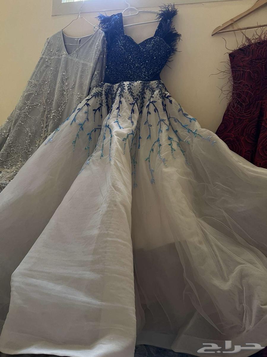I design dresses and sell them for 130 SAR each.63366181118594114