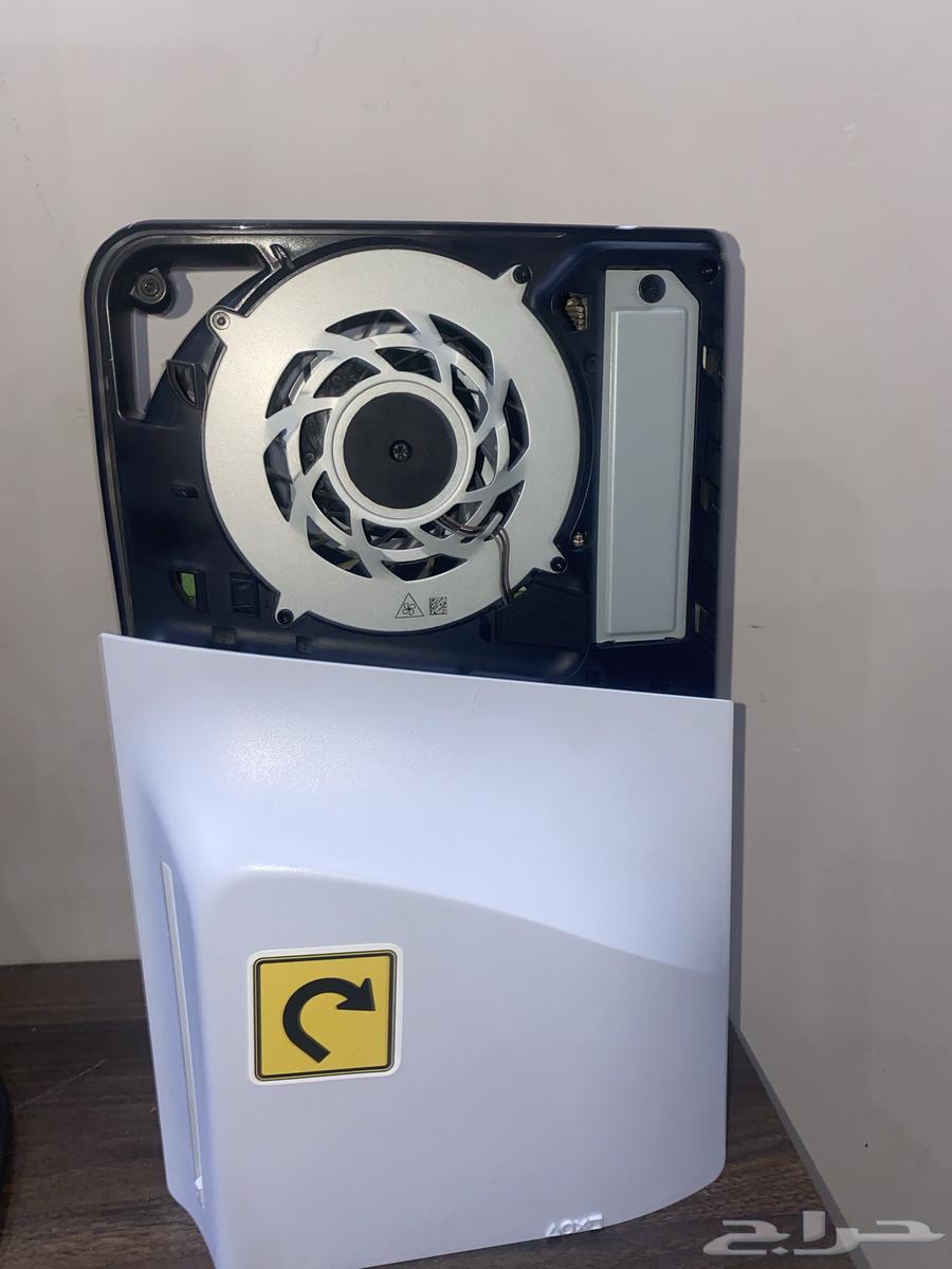 Sony Five used, very lightly used. The Sony card was bought a month ago.63371532440067110