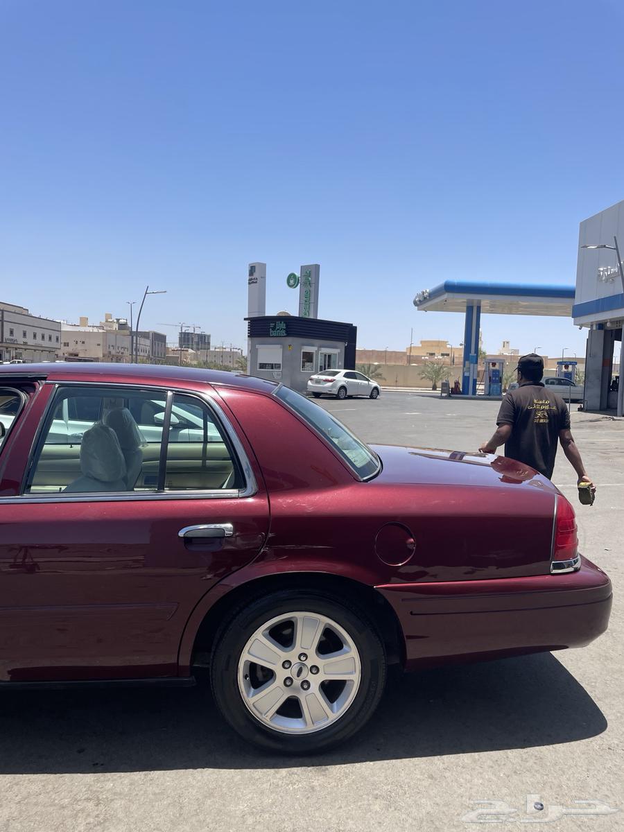 فورد كروان فكتوريا 201063614173592707113