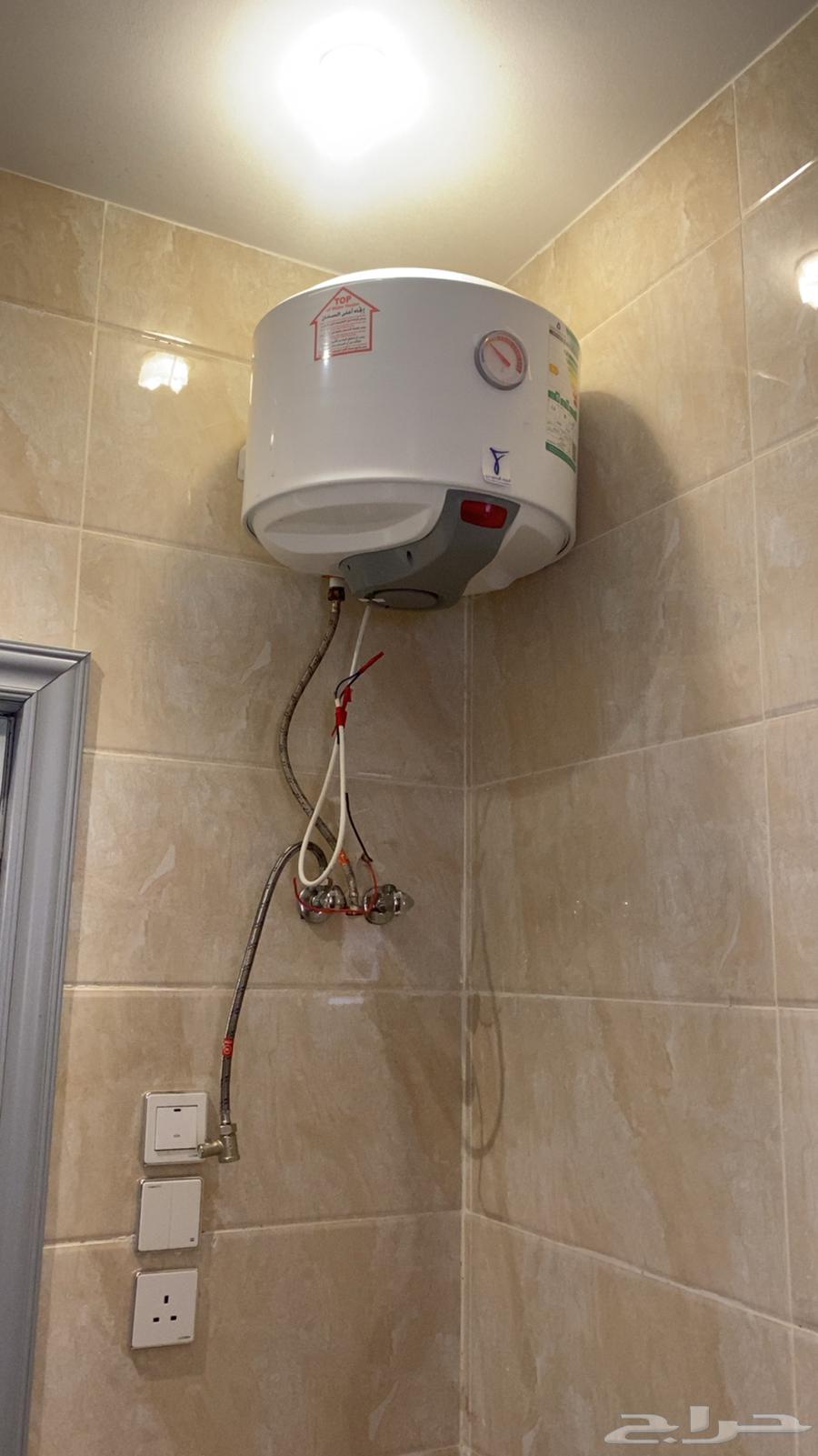 مطبخ للبيع مع 2 سخان ومرايتين63359846548225114