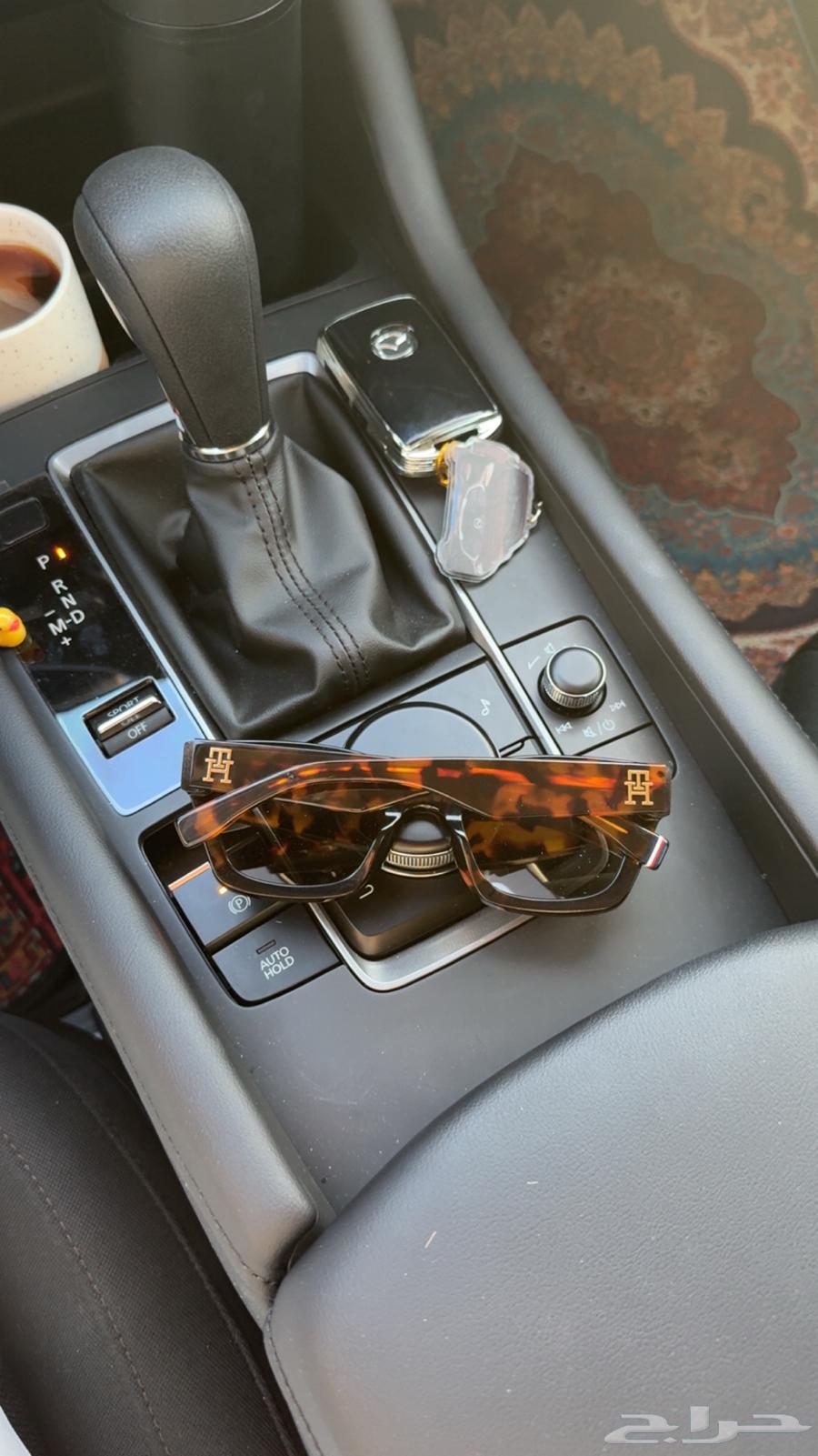 Tommy Hilfiger sunglasses63361465988481111