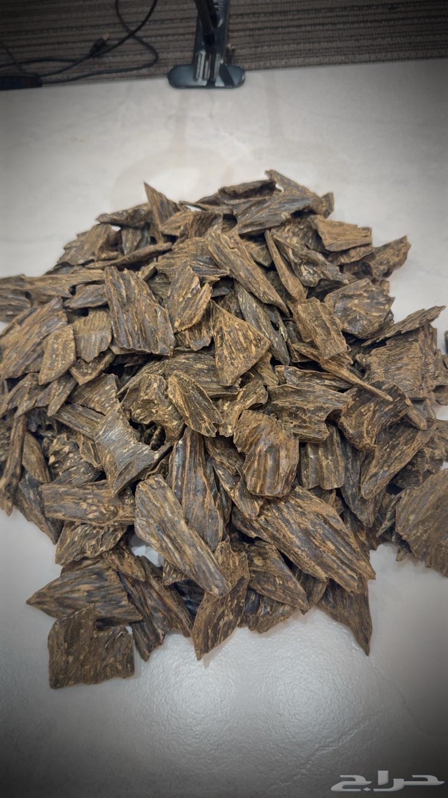Pure natural enhanced oud (blue oud)63363822745345112