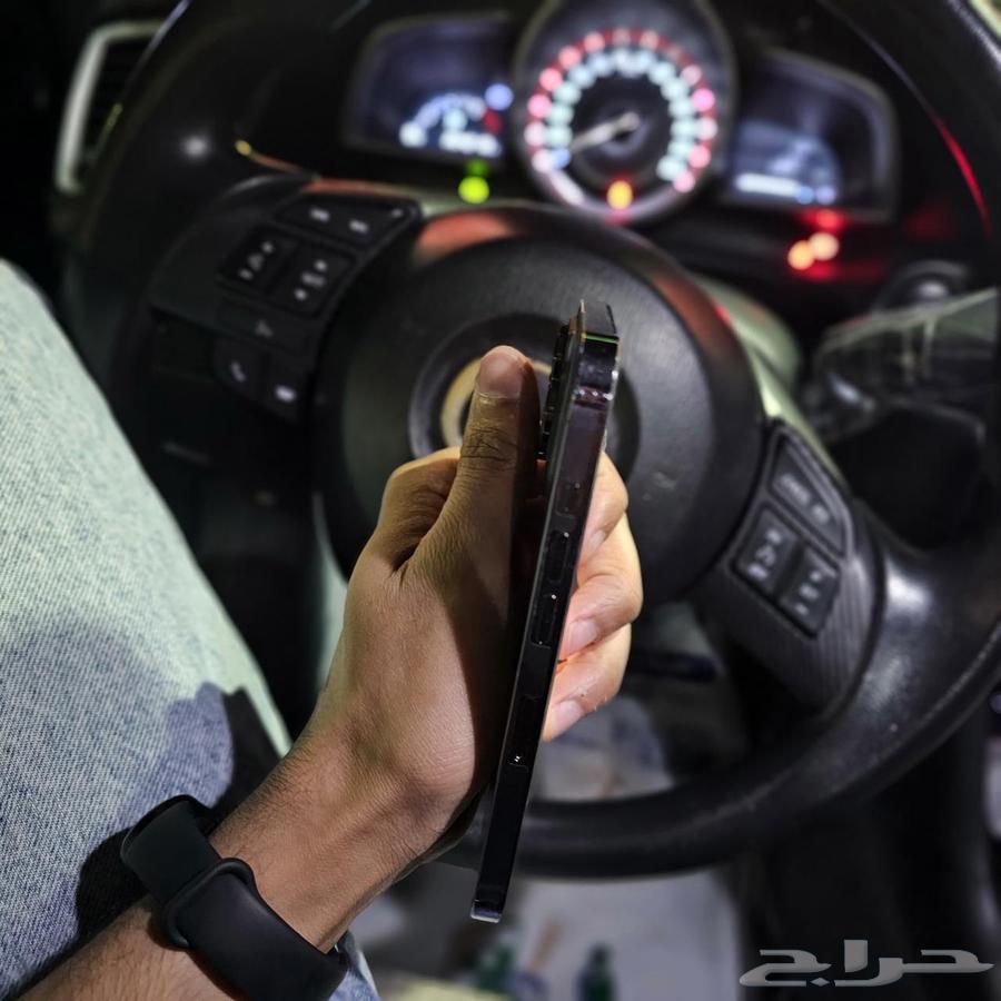آيفون 14 برو 128GB   نظيف  مع كرتون وشاحن أصلي63361850044547113