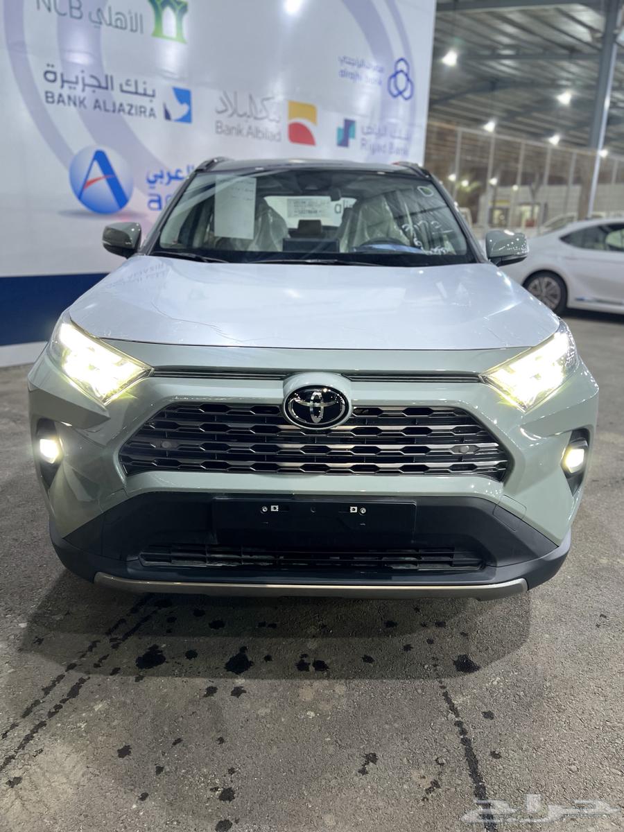 Toyota RAV4 Limited 2025 Customs Card63614533179267112
