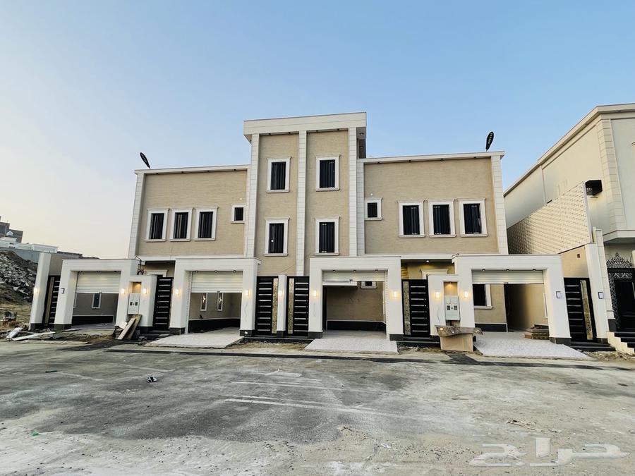 For sale: upper floor with annex, Abha, Al Mahalah, Al Zahraa neighborhood63365834819586110