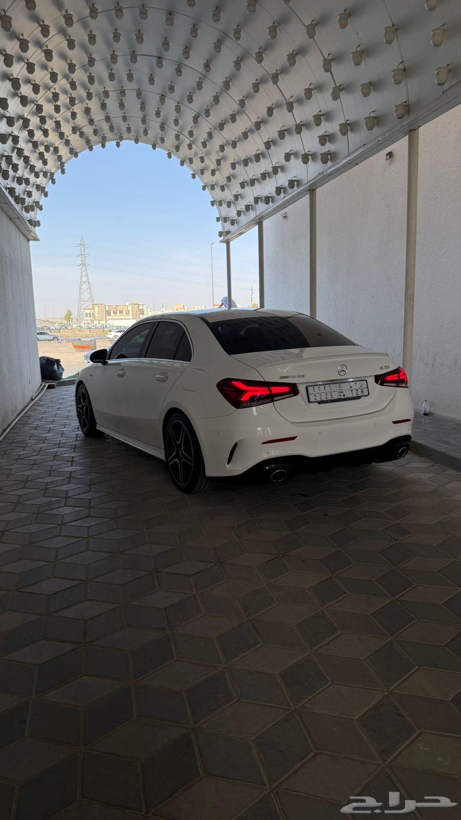 Mercedes A3563614528060546113