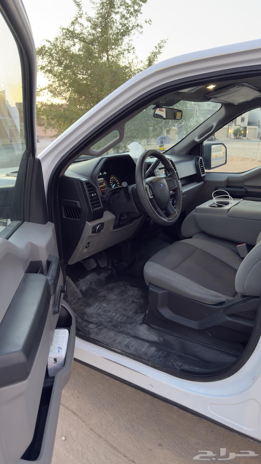 Ford F150 Double Cab V8 5.0 Model 201863614888649475113