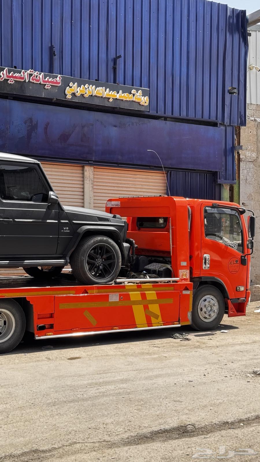 The level of water has transported cars to all cities.630310282891551113