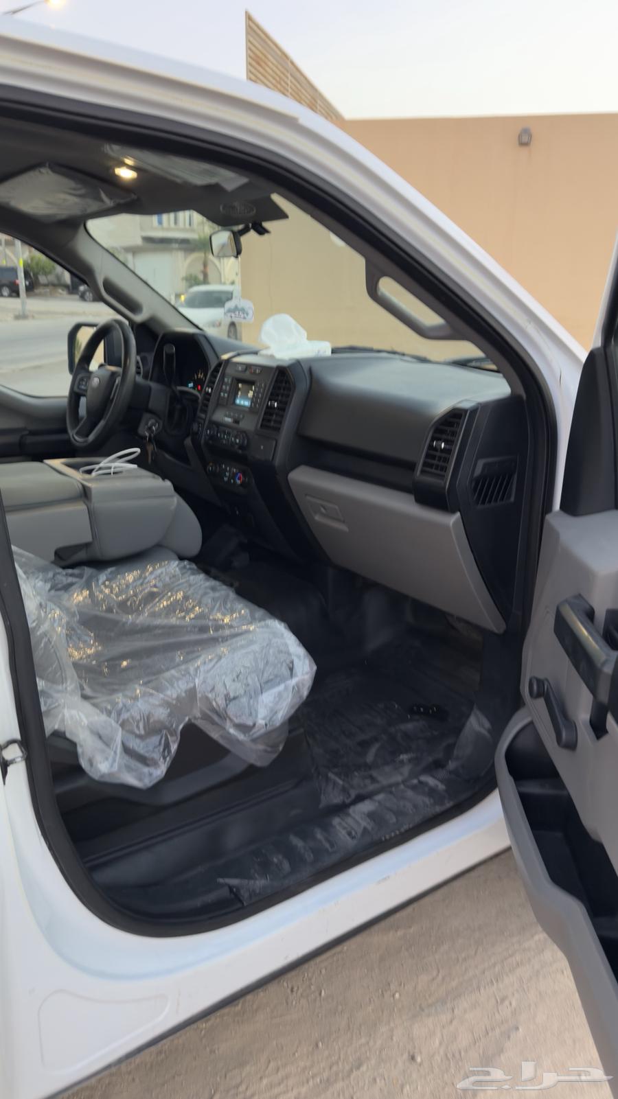 Ford F150 Double Cab V8 5.0 Model 201863614888649475114