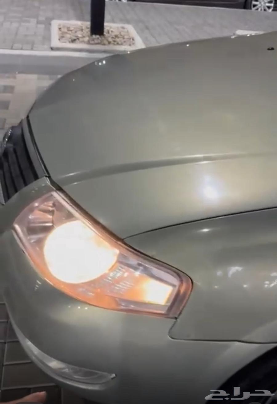 Nissan Sunny 201163614728484866110
