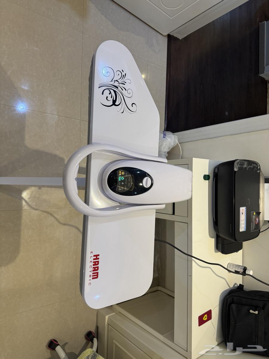 Steam and regular iron, used and clean63354677426561111