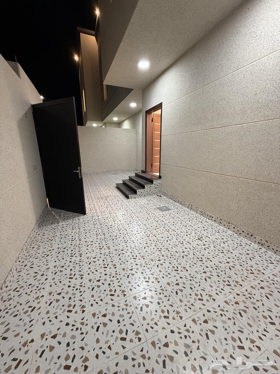 عماره حي المصيف مكونه من 4 شقق خلفيه واماميه وملحق62918274753666111