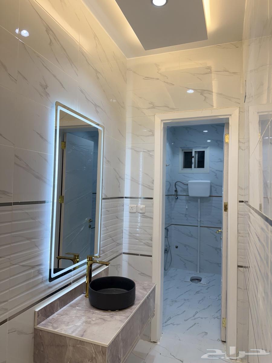 عماره حي المصيف مكونه من 4 شقق خلفيه واماميه وملحق62918274753666114