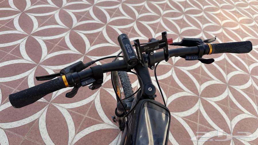 A hybrid bike from the Swiss company Scott63356649547267111