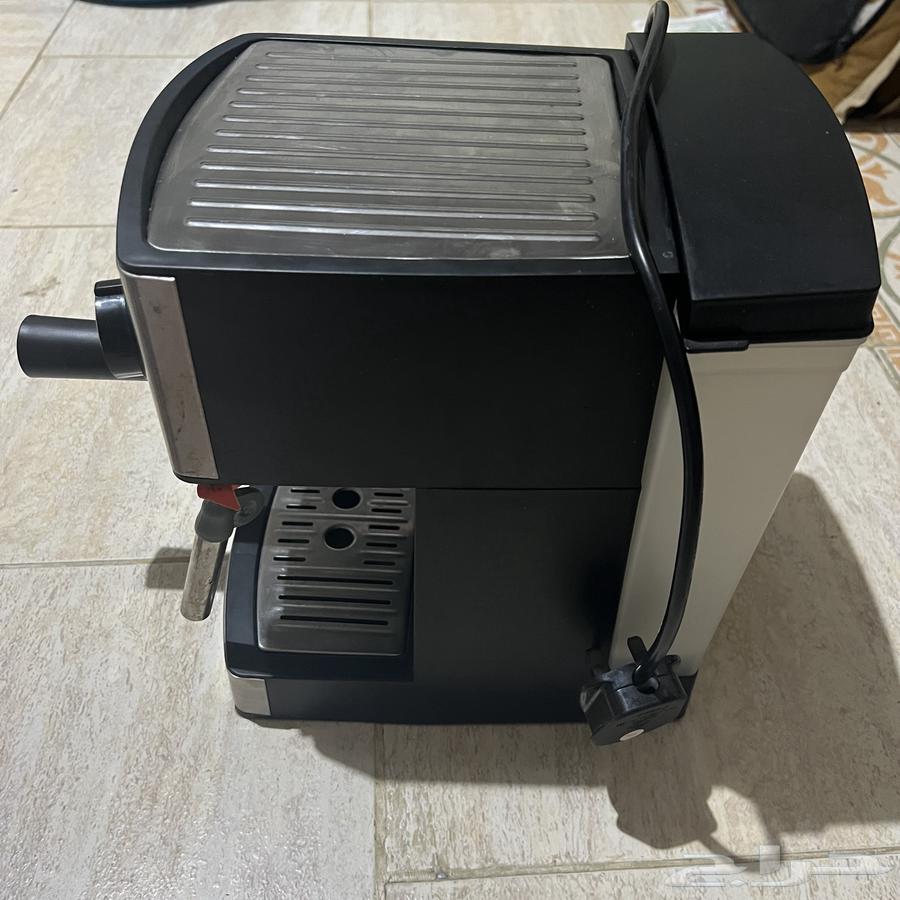 Coffee machine used only twice63352457969026114