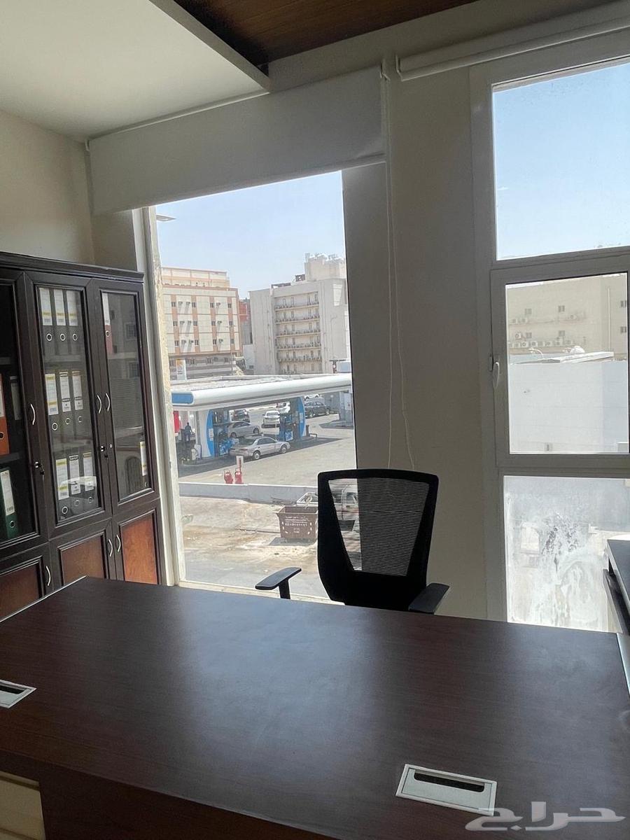 مكتب للتقبيل63356611436163114