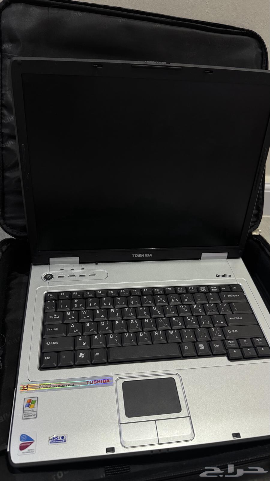 Toshiba computer with all its accessories633459979362571117