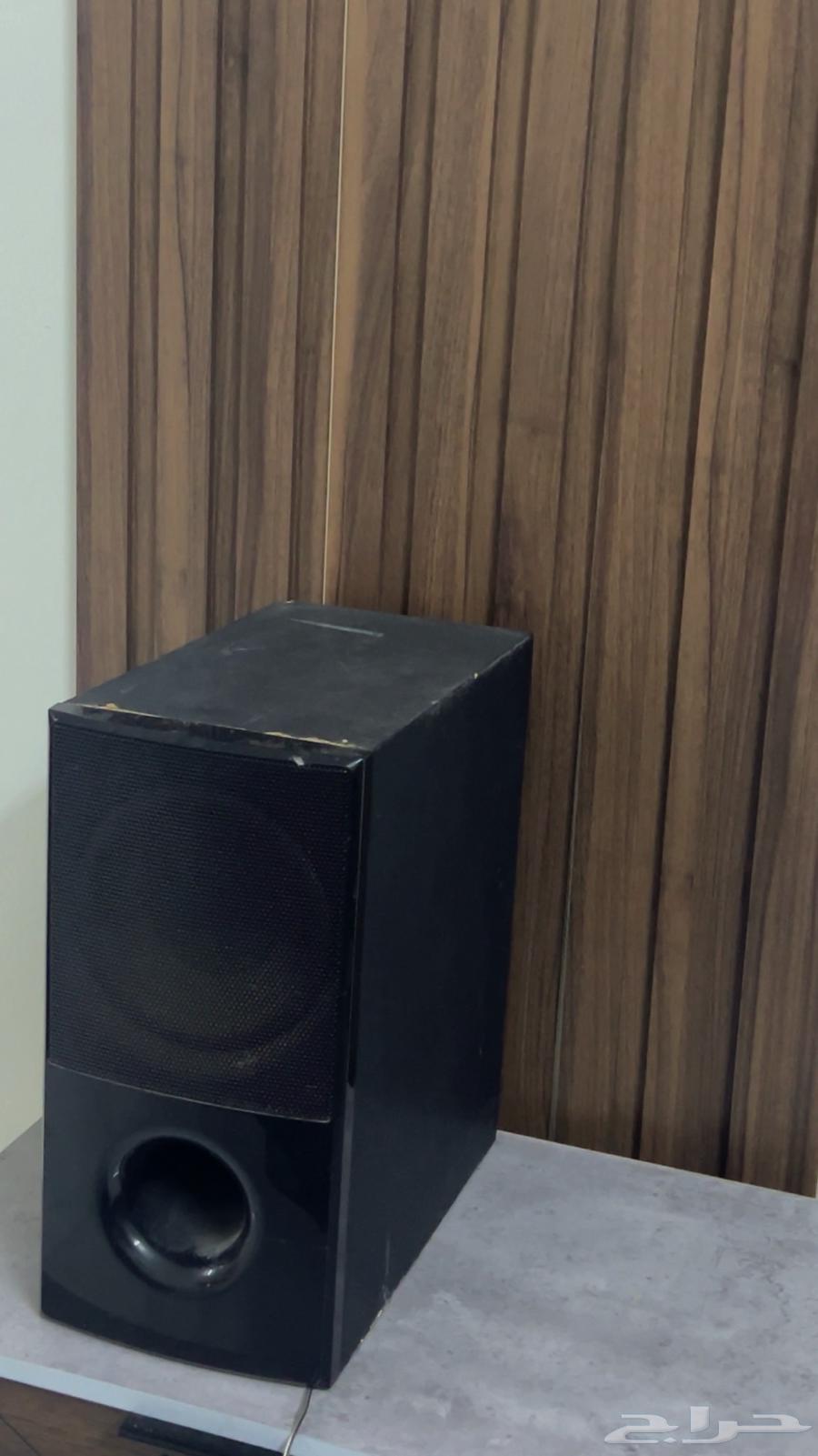 مسرح منزلي كامل مكون من اربعه سماعات مع الجهاز مع مكبر63350296903042113