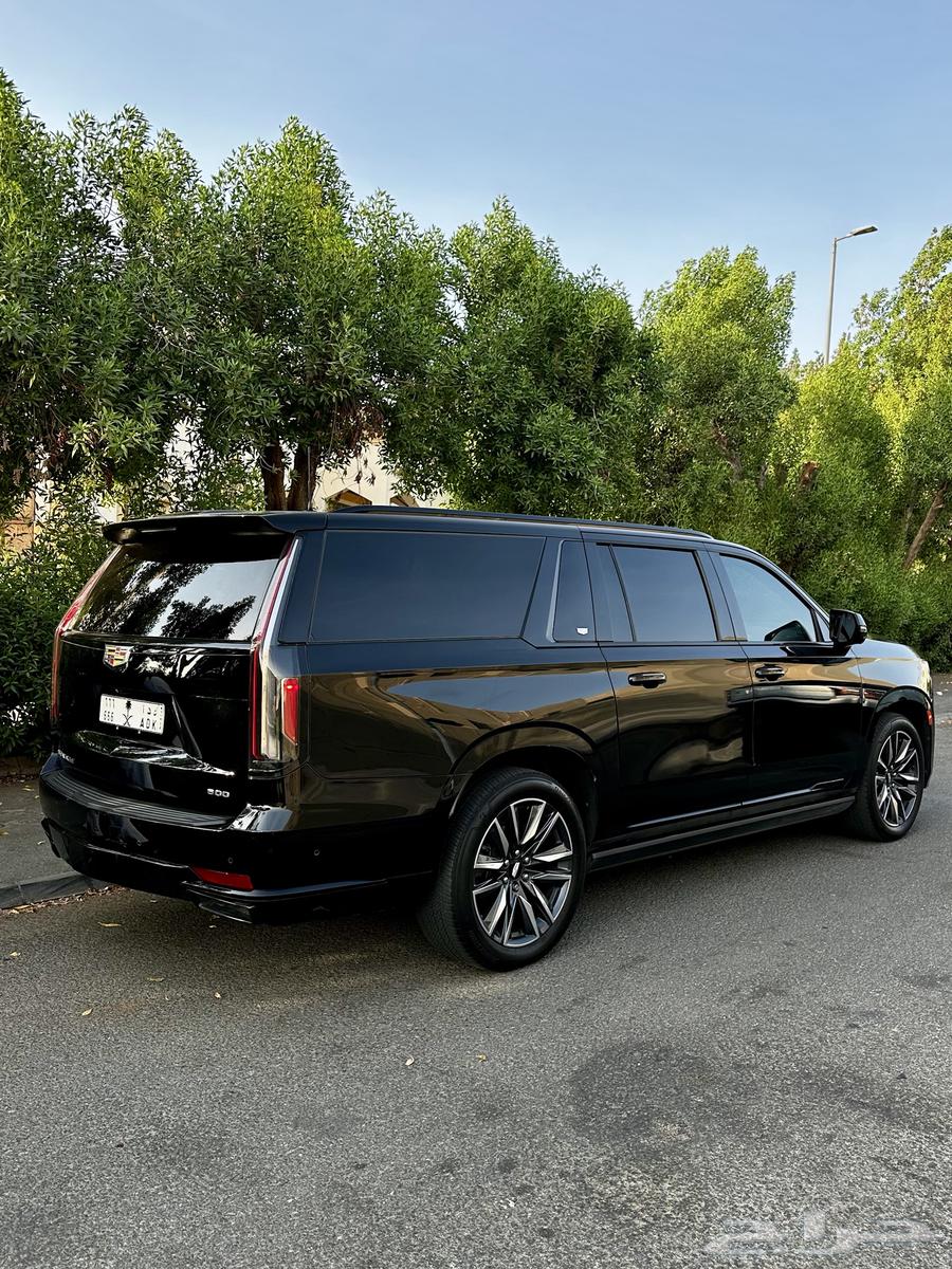 2022 Cadillac Escalade (Low Mileage)63614910959873114