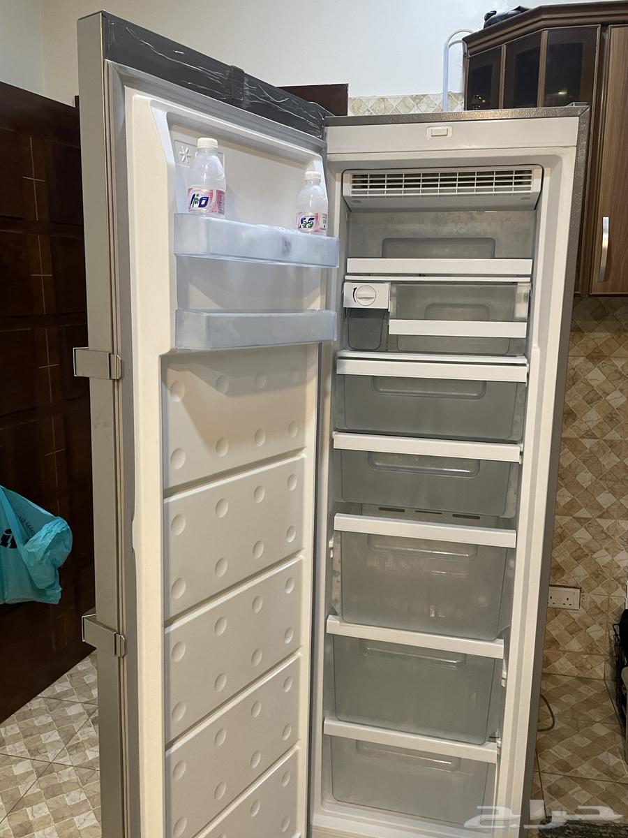 Freezer, refrigerator, and bedroom for sale63347597884674113